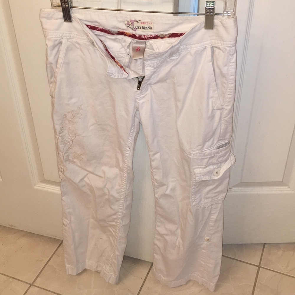 🌷Lucky Brand 0/25 white Cargo capris.